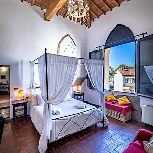 https://il-magnifico-soggiorno.it-tuscanyhotel.com